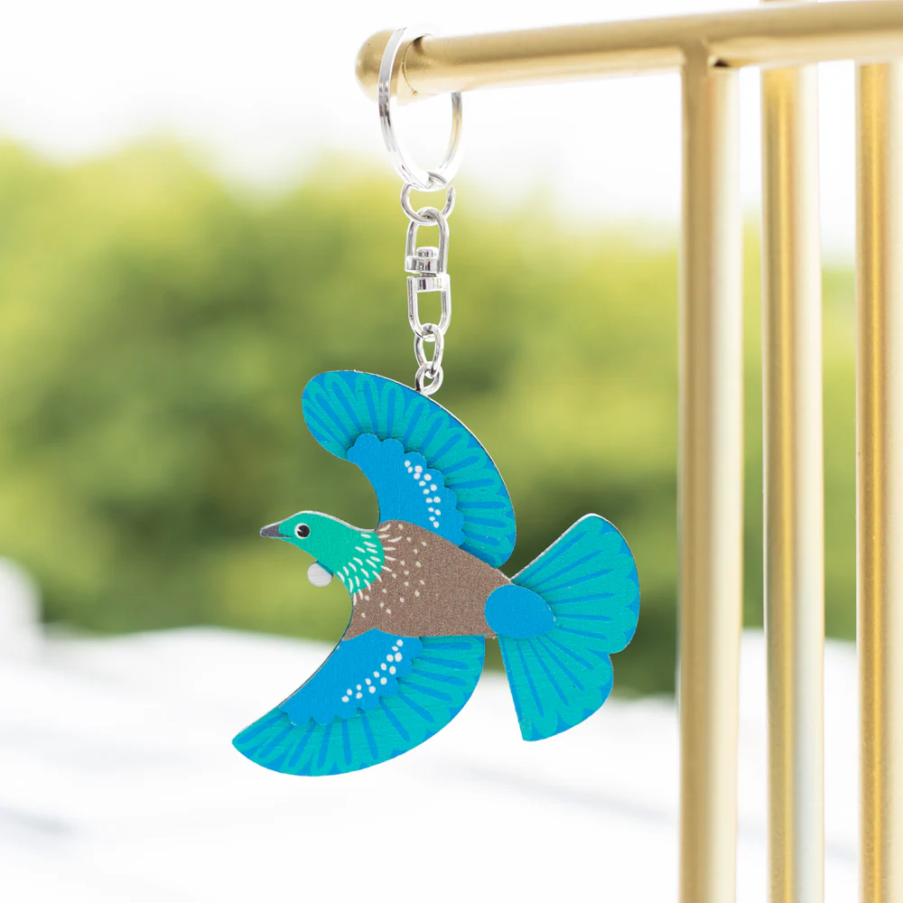 100% NZ Wooden Keyring Tūī - Image 2