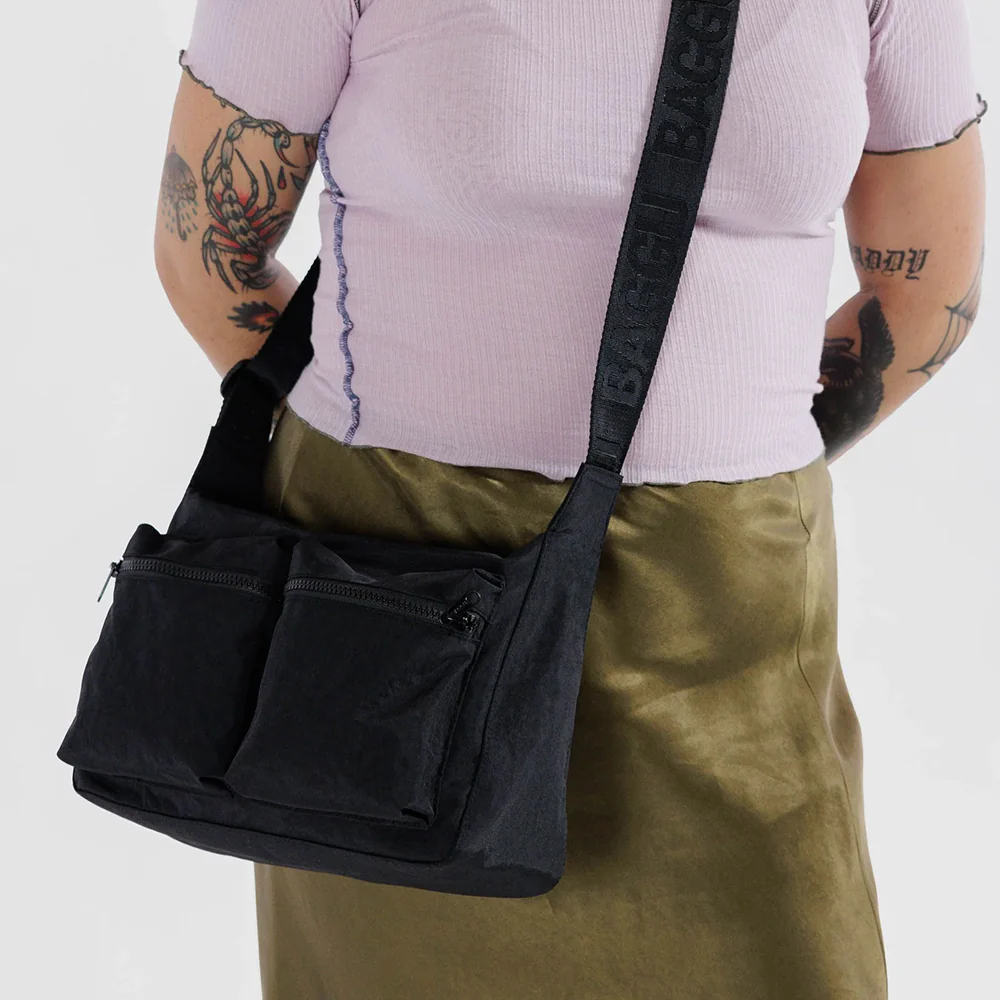 Baggu Medium Cargo Crossbody Black - Image 2