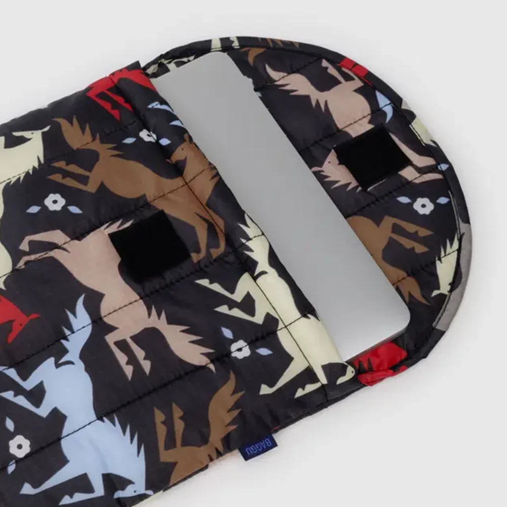 Baggu Puffy Laptop Sleeve 13/14 inch Horse Cut-Outs - Image 2