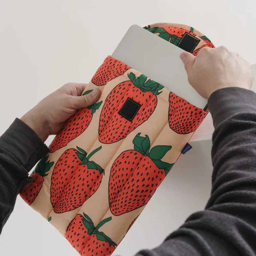 Baggu Puffy Laptop Sleeve 13/14 inch Strawberry - Image 2