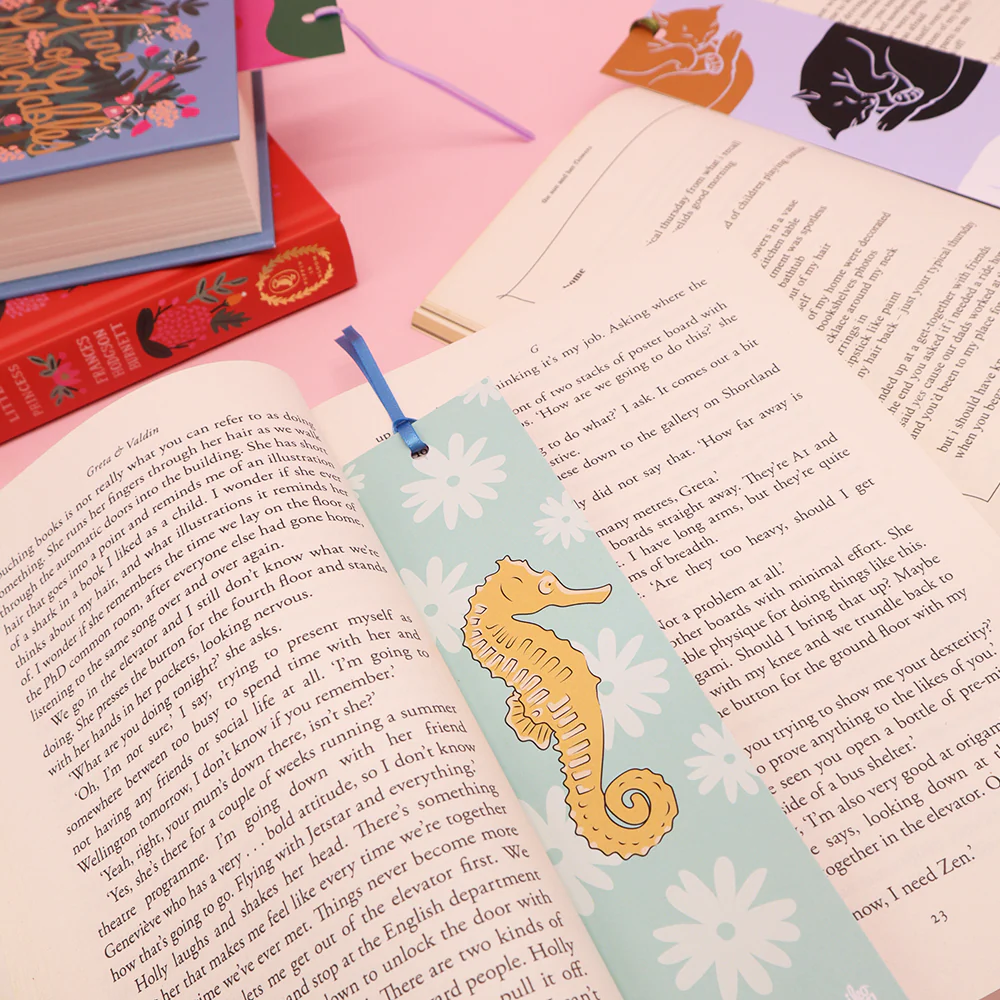Iko Iko Double Sided Bookmark Seahorse Mint/Pink - Image 2