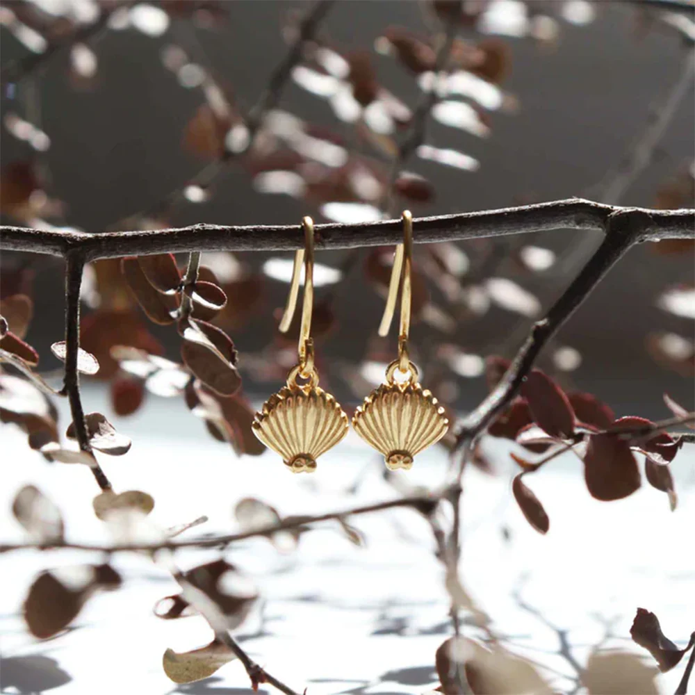 Little Taonga Pendant Earrings Piwakawaka Gold - Image 2