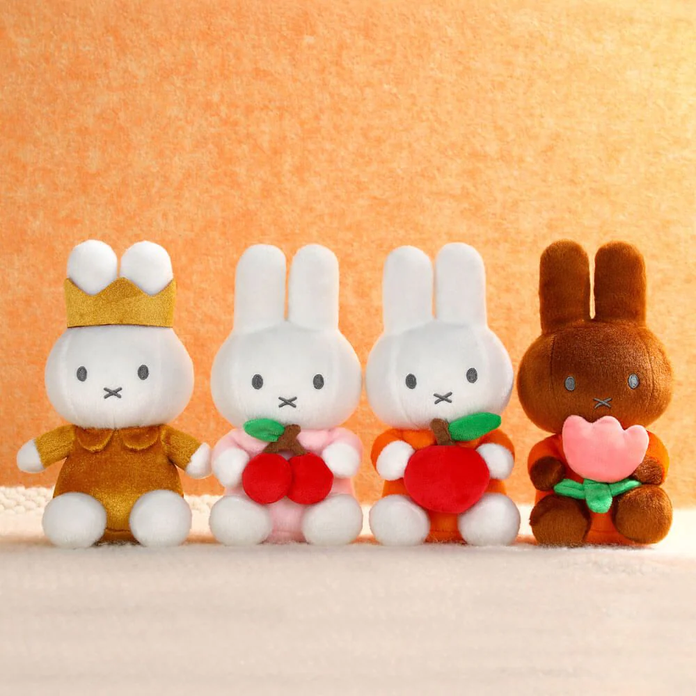 Miffy Melanie Plush Toy with Tulip - Image 3