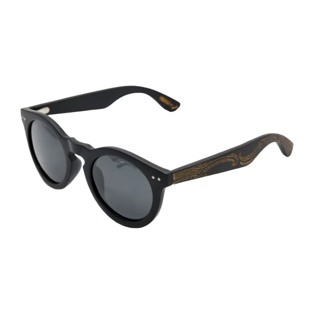 Moana Road x Tukiri Tini Sunnies  Grace Kelly Paripari Ngā Tai - Image 4