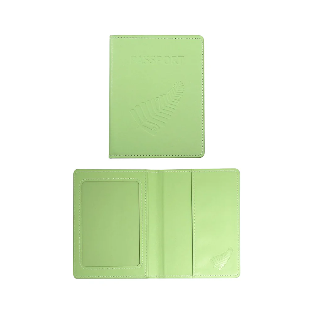 Passport Holder Fern Green