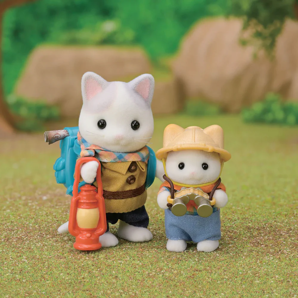 Sylvanian Families Exciting Exploration Set Latte Cat Brother & Baby - Image 2