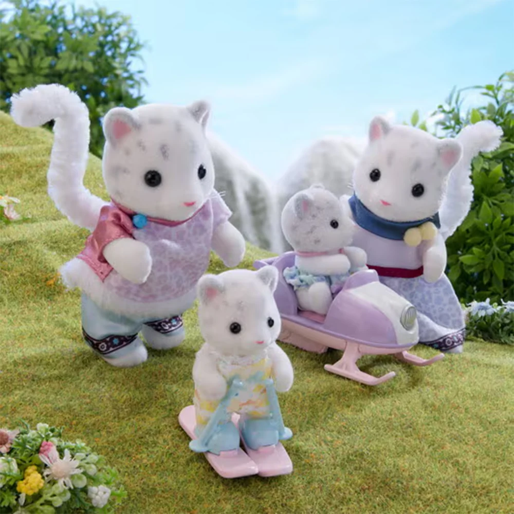Sylvanian Families Snow Leopard Family - Image 3